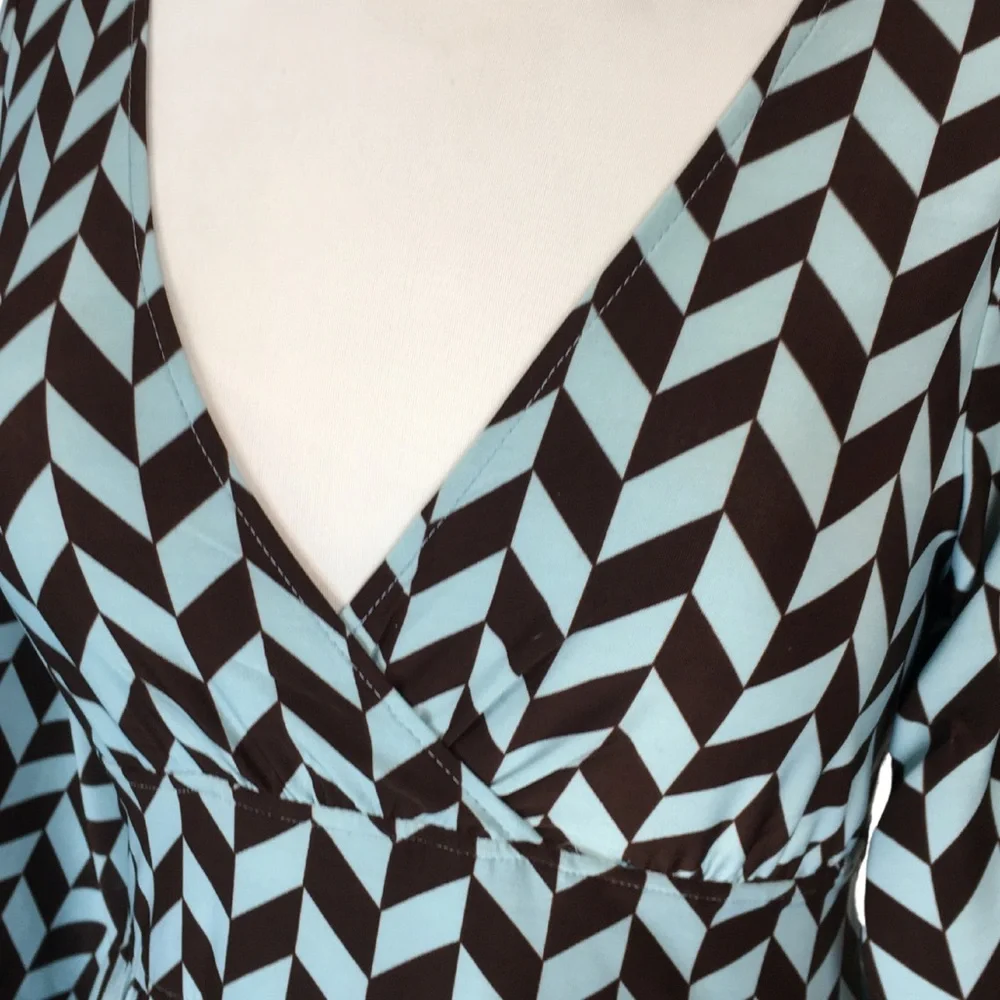 BCBGMaxAzria Blue Brown Chevron Surplice Bell Sleeves Fit n Flare Dress Medium